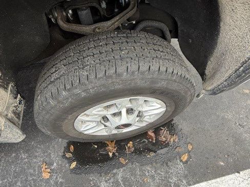 Used 2024 GMC Sierra 2500 SLE w/ SLE Convenience Package image 15