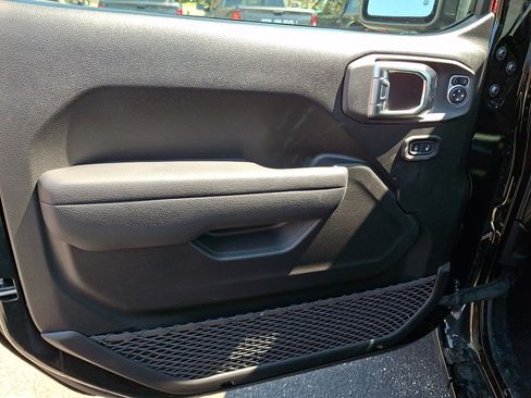 New 2026 Jeep Wrangler Unlimited Sport AWD/4WD image 11