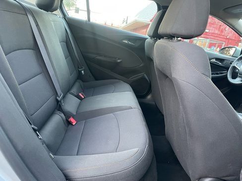 Used 2017 Chevrolet Cruze LS image 21