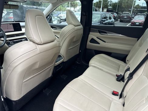 Used 2023 INFINITI QX60 Luxe w/ Cargo Package FWD image 26