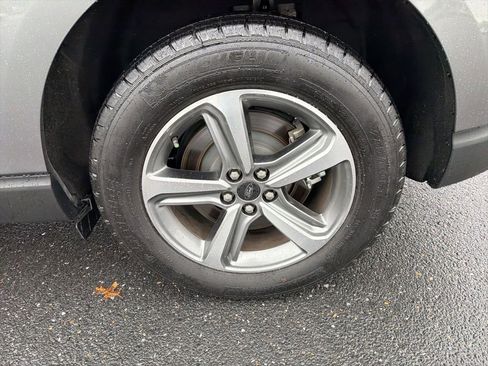 Used 2024 Ford Edge SEL w/ Convenience Package image 13