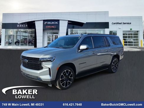 Used 2024 Chevrolet Suburban RST w/ Luxury Package image 1