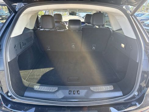 Used 2024 Lincoln Nautilus Reserve image 19