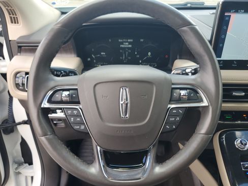 Certified 2022 Lincoln Nautilus Reserve w/ Equipment Group 202A AWD/4WD image 14