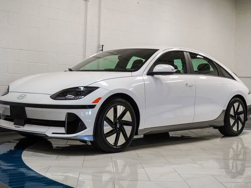 Used 2024 Hyundai Ioniq 6 SE AWD/4WD image 4