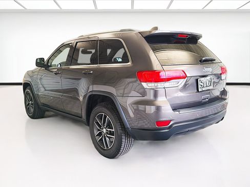 Used 2018 Jeep Grand Cherokee Laredo image 6