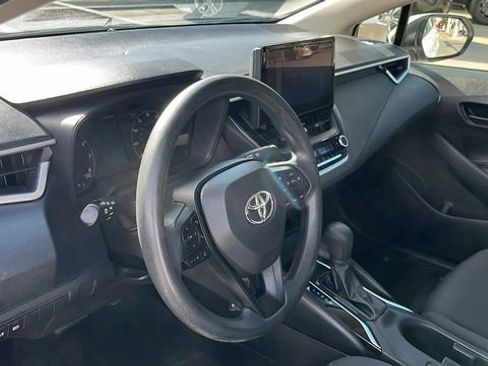 Used 2023 Toyota Corolla LE FWD image 16