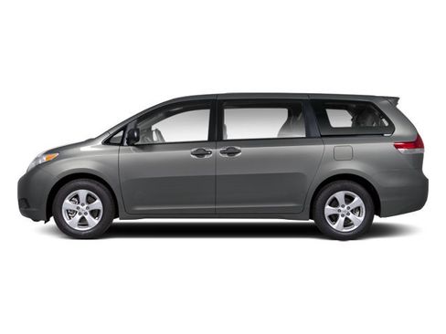 Used 2012 Toyota Sienna LE FWD image 3
