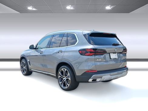 Used 2026 BMW X5 sDrive40i RWD image 3