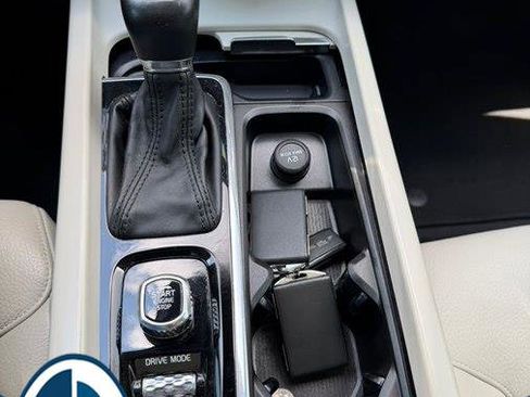Used 2019 Volvo S60 T6 Momentum w/ Premium Package AWD/4WD image 35
