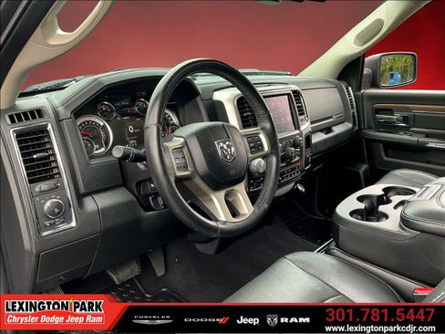 Used 2018 RAM 1500 Laramie w/ Convenience Group AWD/4WD image 17