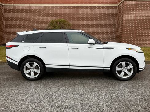 Used 2018 Land Rover Range Rover Velar S image 17