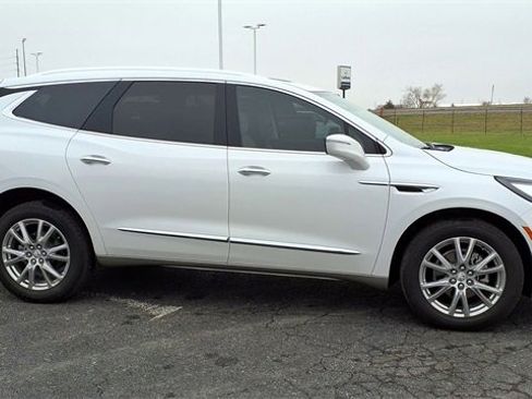 Certified 2023 Buick Enclave Essence w/ Experience Buick Package image 9