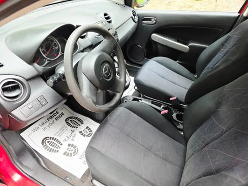 Used 2014 MAZDA MAZDA2 Sport FWD image 9