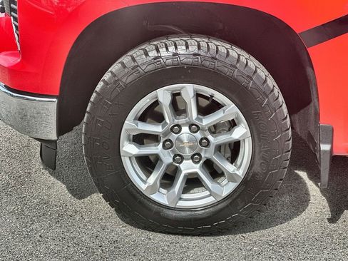 Certified 2023 Chevrolet Silverado 1500 LT w/ Z71 Off-Road Package image 32