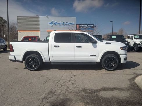 New 2026 RAM 1500 Big Horn AWD/4WD image 6
