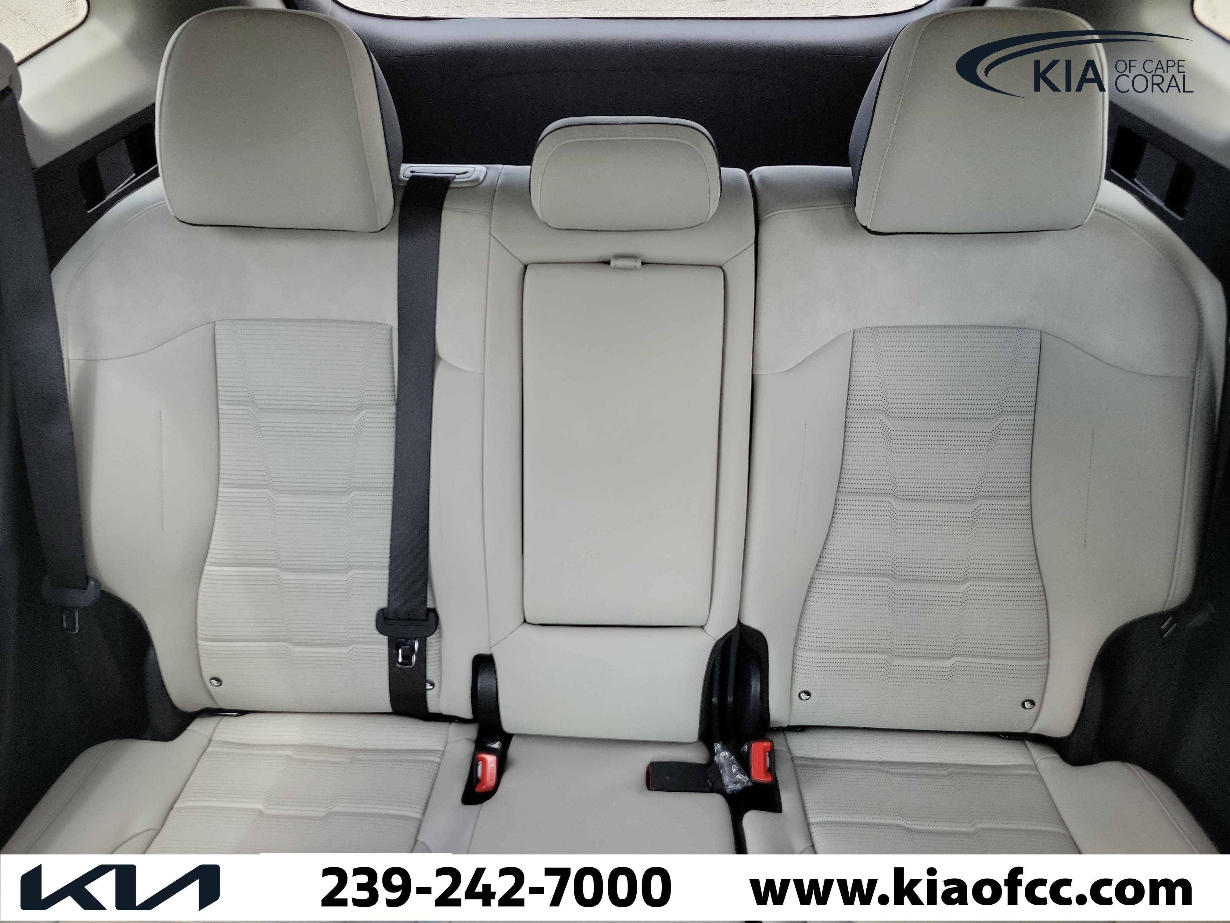New 2026 Kia Sportage SX FWD image 30