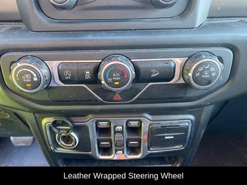 Used 2018 Jeep Wrangler Unlimited Sport S AWD/4WD image 18