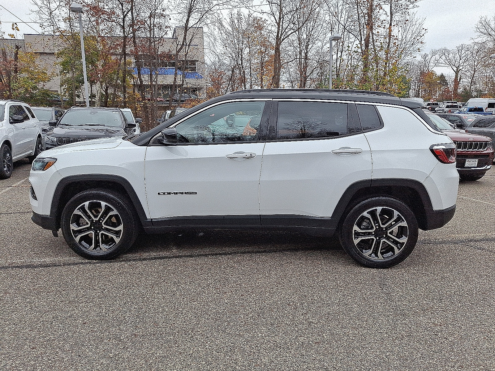Certified 2023 Jeep Compass Limited AWD/4WD image 4
