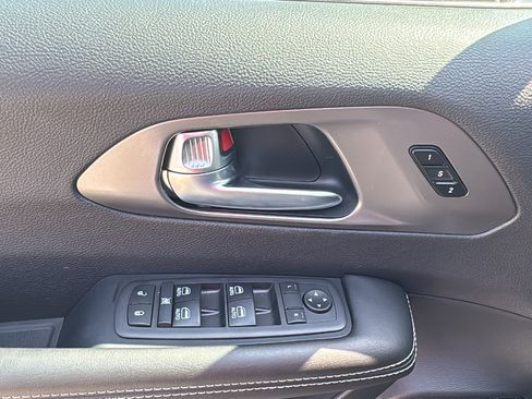 New 2026 Chrysler Pacifica Select image 12