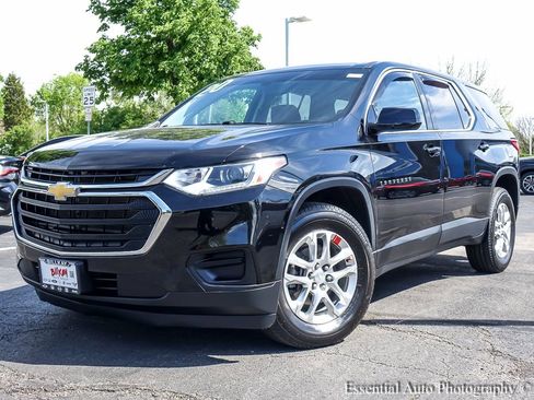 Used 2020 Chevrolet Traverse LS w/ LPO, Floor Liner Package FWD image 2