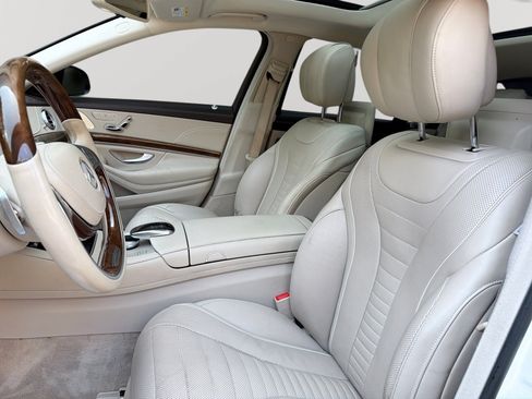 Used 2017 Mercedes-Benz S 550 4MATIC Sedan w/ Premium Package image 13