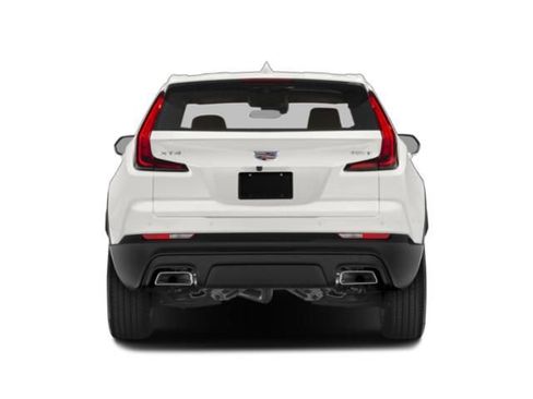 Used 2023 Cadillac XT4 Luxury w/ Cold Weather Package FWD image 5