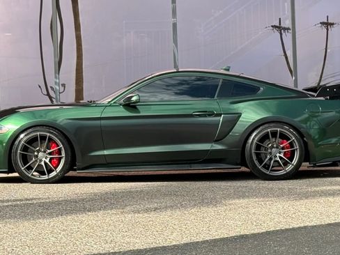 Used 2021 Ford Mustang GT Premium w/ Equipment Group 401A RWD image 5