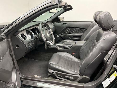 Used 2012 Ford Mustang Premium RWD image 8
