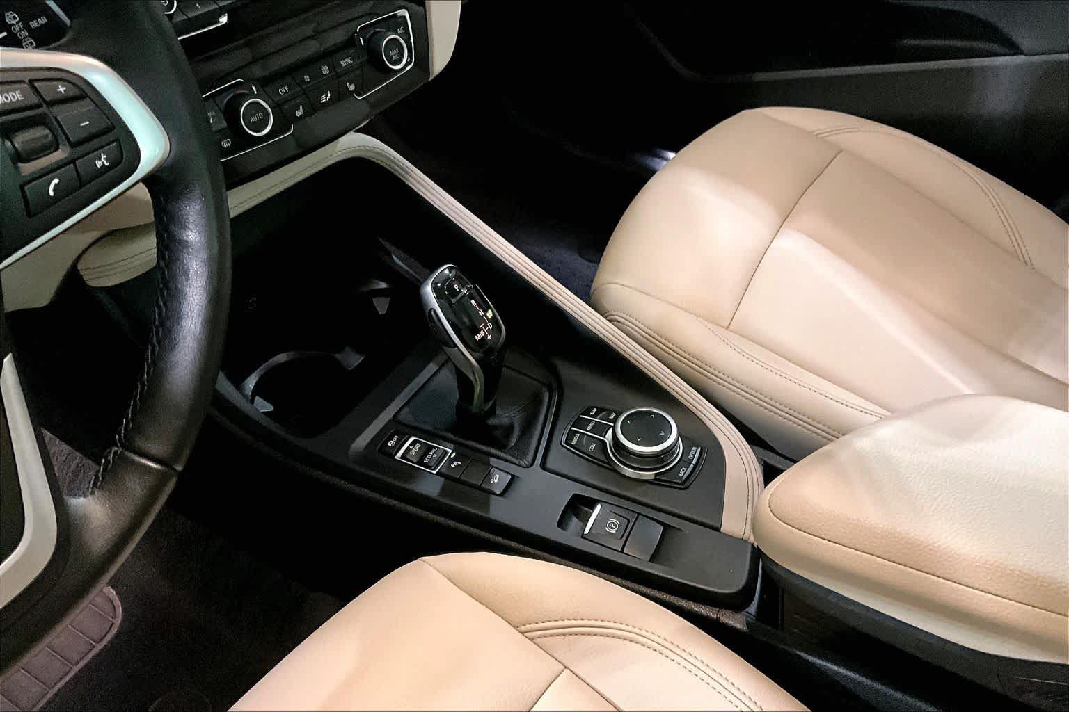 Used 2021 BMW X1 xDrive28i w/ Convenience Package AWD/4WD image 16
