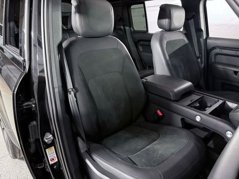 Used 2023 Land Rover Defender 110 V8 AWD/4WD image 22