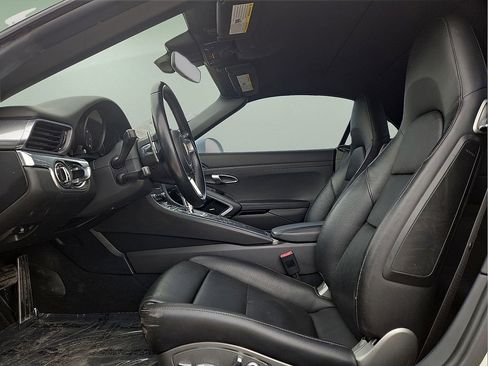 Used 2019 Porsche 911 Carrera image 18