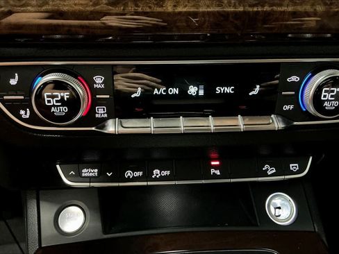 Used 2018 Audi Q5 Premium Plus w/ Premium Plus Package image 33