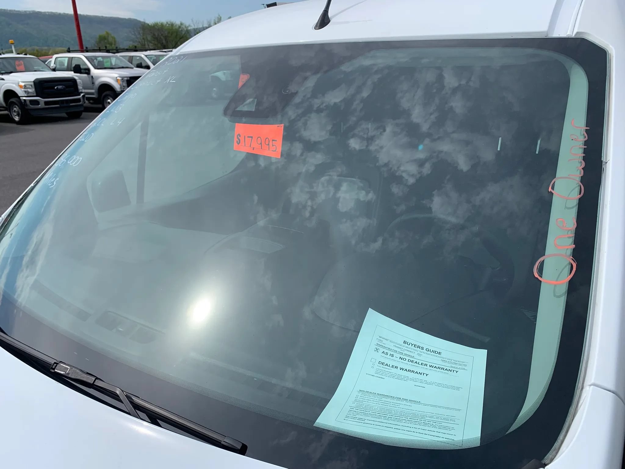 Used 2021 Ford Transit Connect XL FWD image 4