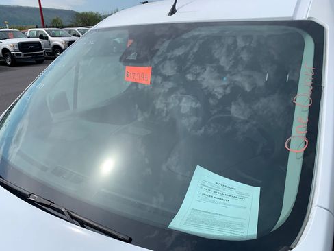 Used 2021 Ford Transit Connect XL image 4