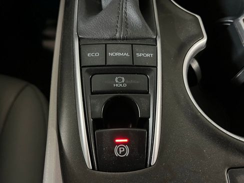 Used 2023 Toyota Camry XLE AWD/4WD image 26