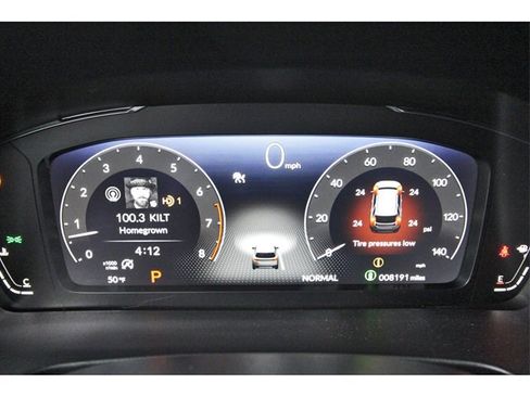 Used 2025 Honda Pilot Black Edition image 15