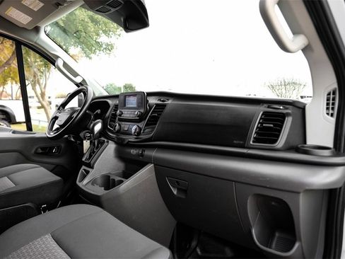 Used 2023 Ford Transit 250 Base image 9