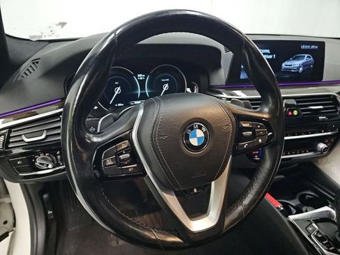 Used 2018 BMW 530i xDrive image 8