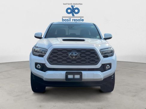 Used 2023 Toyota Tacoma TRD Sport AWD/4WD image 9