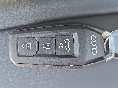 New 2025 Audi Q5 Premium Plus image 35