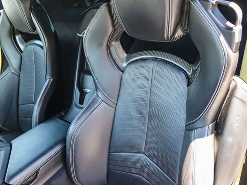 Used 2020 Chevrolet Corvette Stingray Preferred Cpe w/ 2LT Preferred Equipment Group RWD image 20