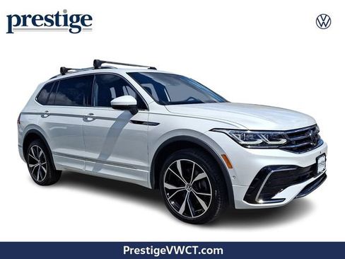 Certified 2023 Volkswagen Tiguan SEL R-Line image 1