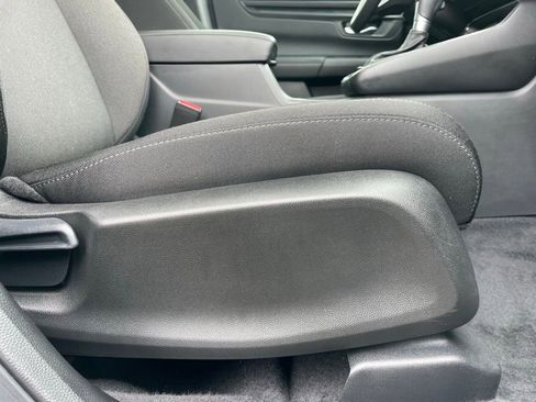 Certified 2025 Honda CR-V EX image 30