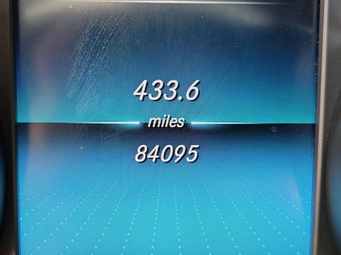 Used 2020 Mercedes-Benz GLC 300 GLC 300 image 22