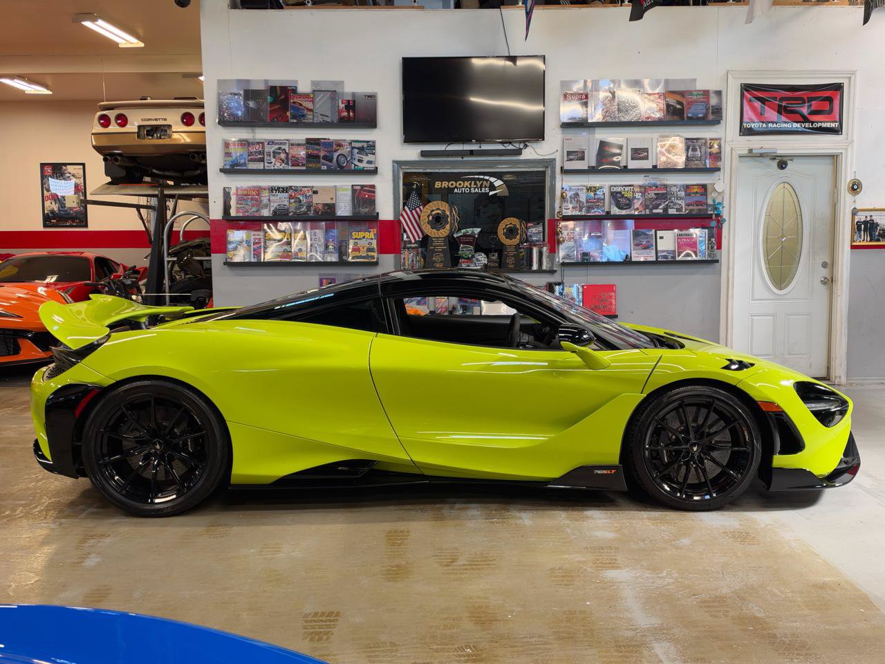 Used 2021 McLaren 765LT RWD image 7