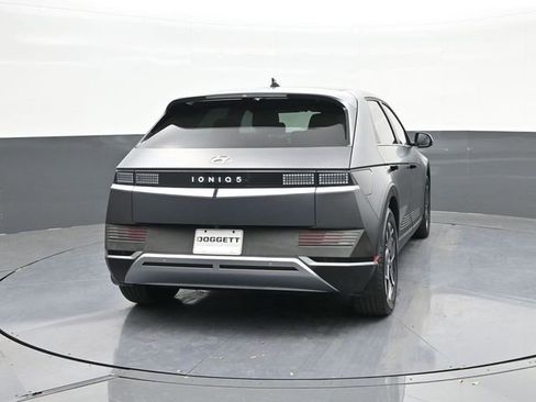 Used 2024 Hyundai Ioniq 5 SEL image 11