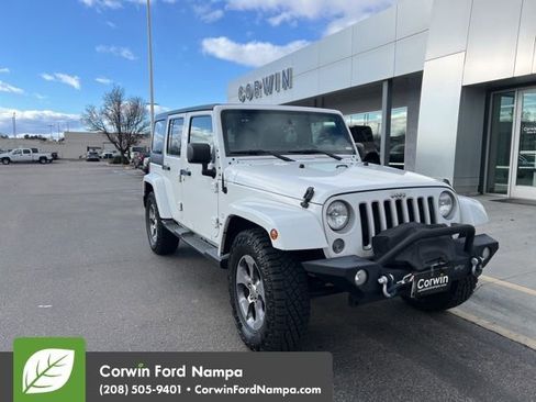 Used 2016 Jeep Wrangler Unlimited Sahara w/ Connectivity Group image 1