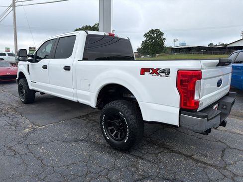 Used 2019 Ford F250 XL w/ Power Equipment Group AWD/4WD image 7
