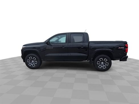 Used 2024 Chevrolet Colorado Z71 w/ Z71 Convenience Package 2 image 5